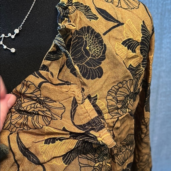 Tres Jolie Accessories Yellow and Black Casual Button Down Shirt - Picture 4 of 5